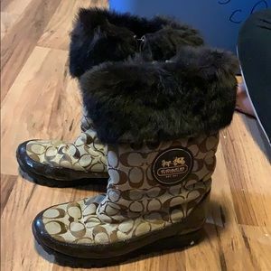 Womens coach boots size 9.5